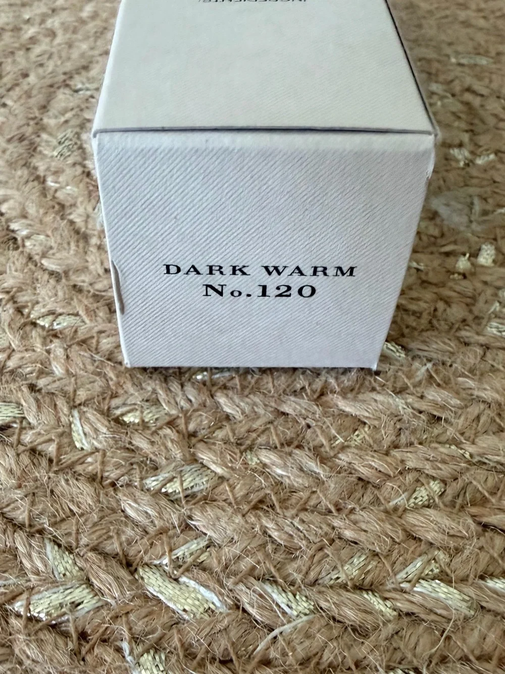 Burberry Matte Glow Foundation Dark Warm No. 120